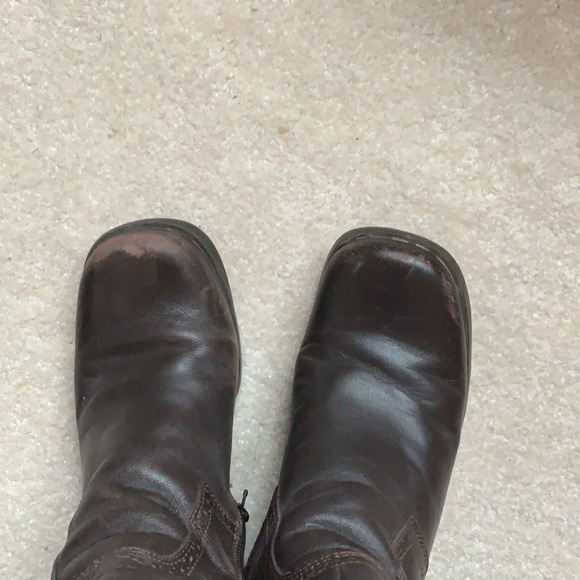 Heeled Tall Leather Boots - Picture 7 of 7